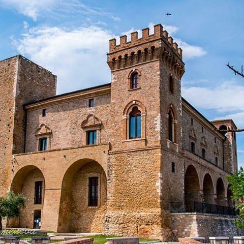 Hotel Leon D'Oro Castel Frentano Luaran gambar